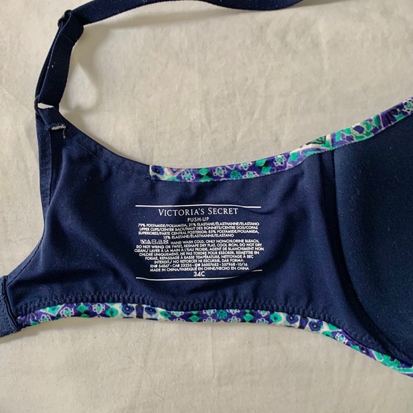 Victoria’s Secret Push-up Bra - Picture 3 of 3